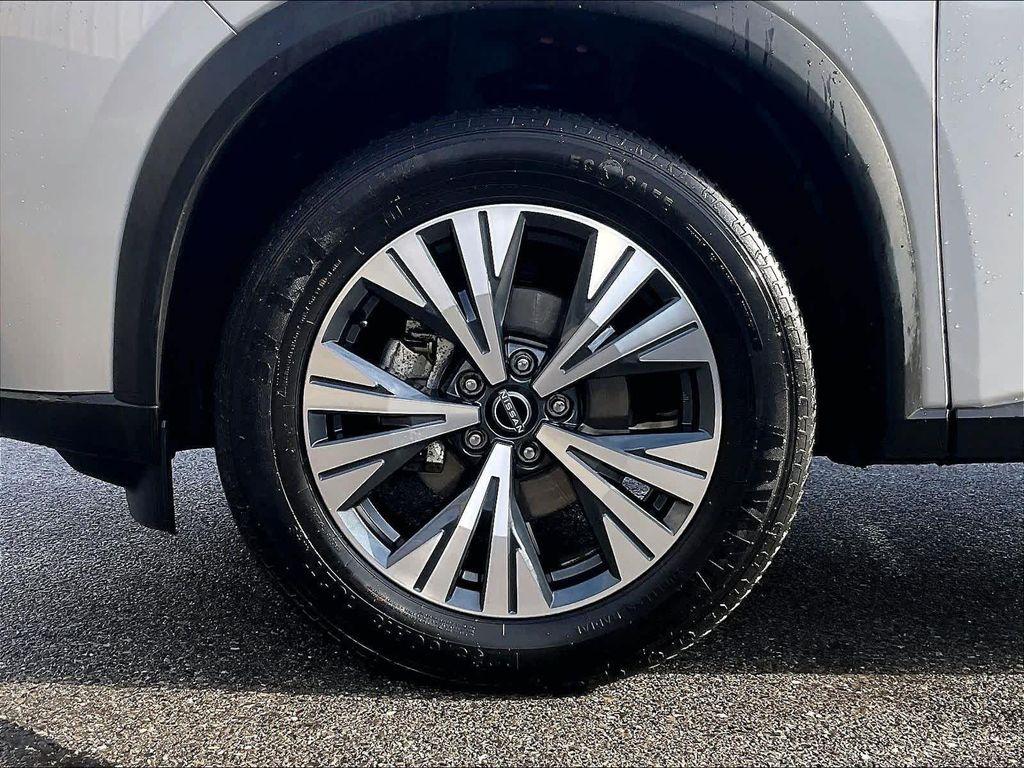 used 2023 Nissan Rogue car, priced at $22,900