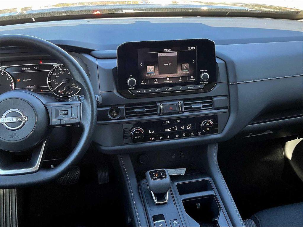 new 2025 Nissan Pathfinder car, priced at $37,177