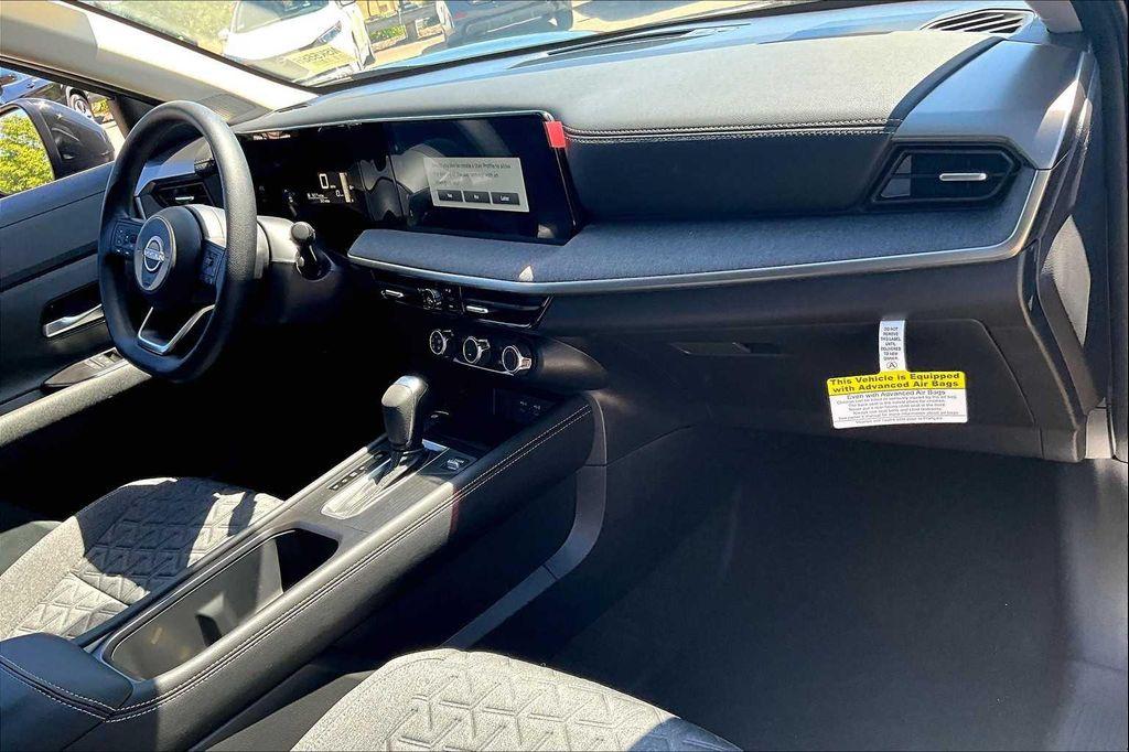 new 2025 Nissan Kicks car, priced at $26,750