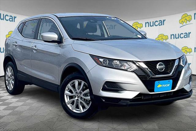 used 2022 Nissan Rogue Sport car, priced at $20,000