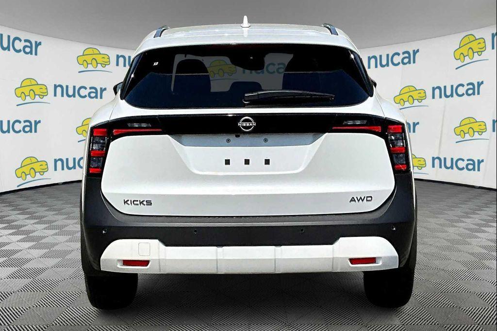 new 2025 Nissan Kicks car, priced at $27,132