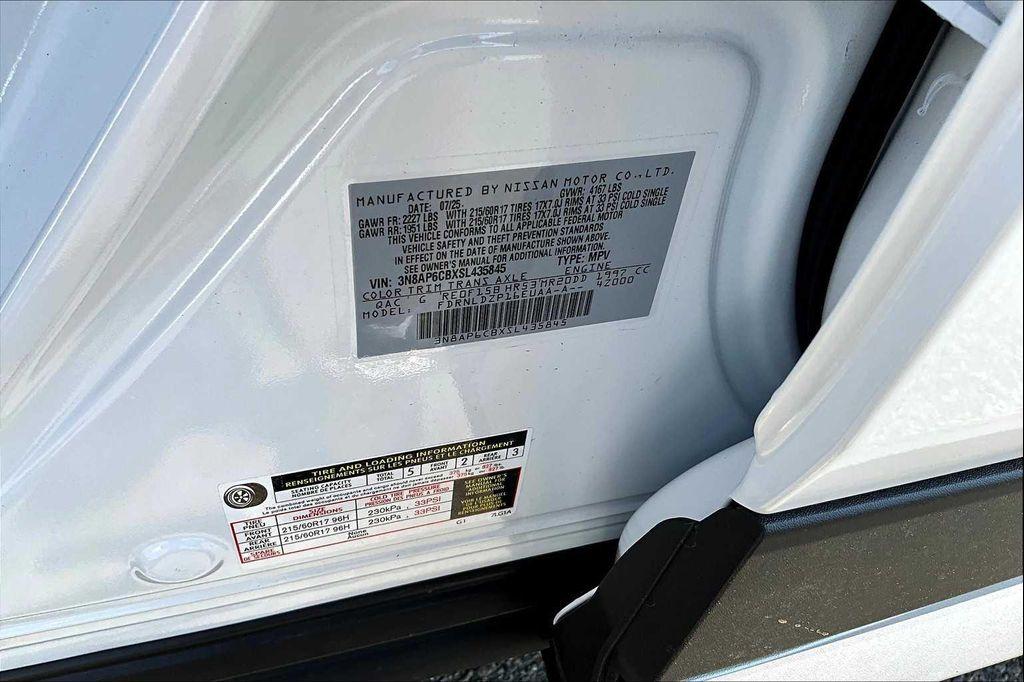 new 2025 Nissan Kicks car, priced at $27,132