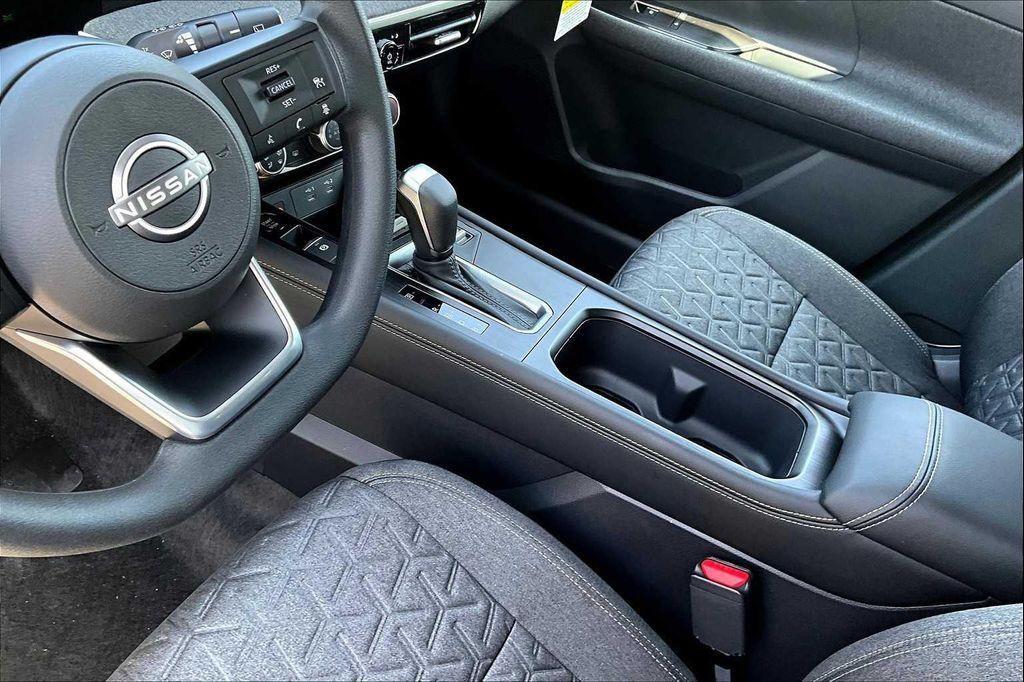 new 2025 Nissan Kicks car, priced at $27,132