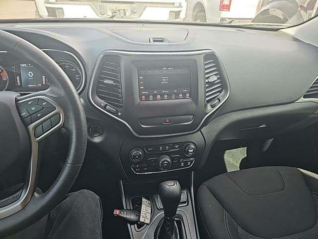 used 2019 Jeep Cherokee car, priced at $18,595