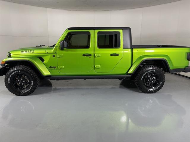 new 2025 Jeep Gladiator car, priced at $42,900