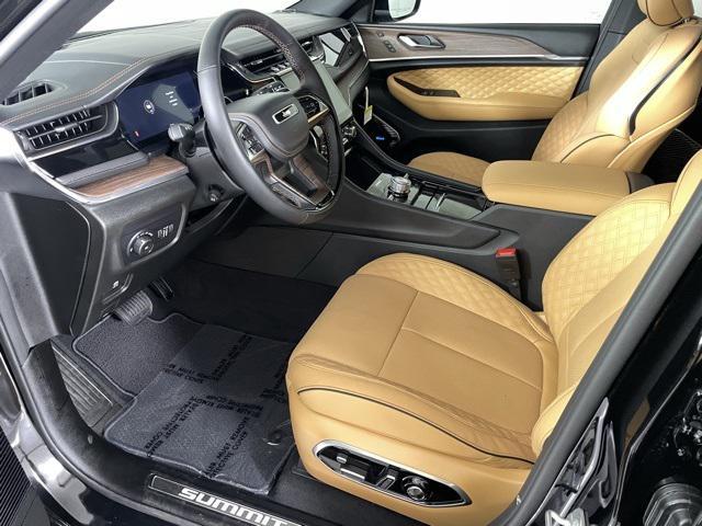 new 2025 Jeep Grand Cherokee car, priced at $64,900