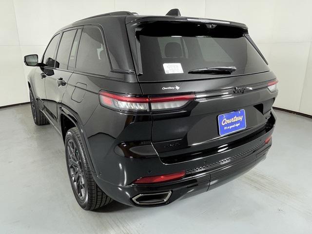 new 2025 Jeep Grand Cherokee car, priced at $64,900