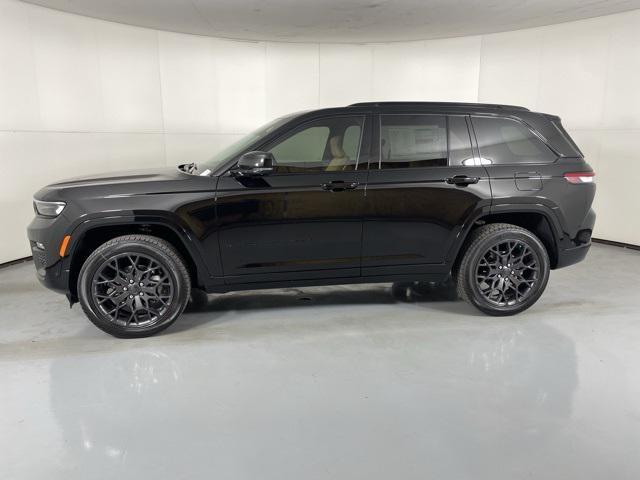new 2025 Jeep Grand Cherokee car, priced at $64,900