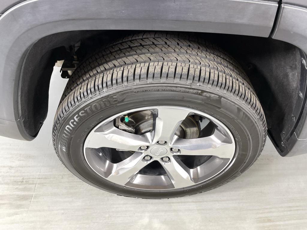 used 2022 Jeep Grand Cherokee car, priced at $23,700