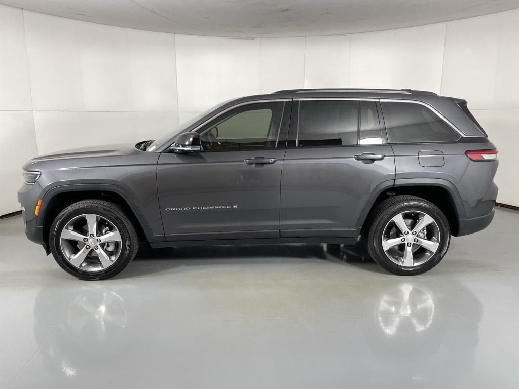 used 2022 Jeep Grand Cherokee car, priced at $23,700