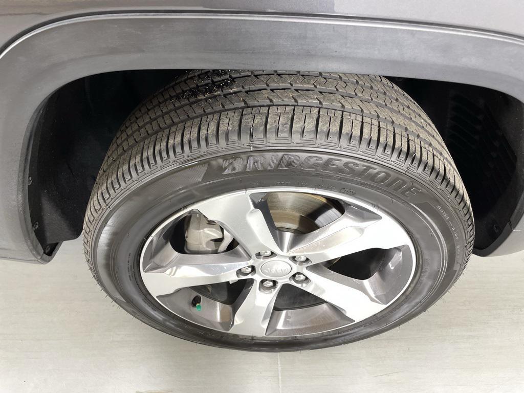 used 2022 Jeep Grand Cherokee car, priced at $23,700