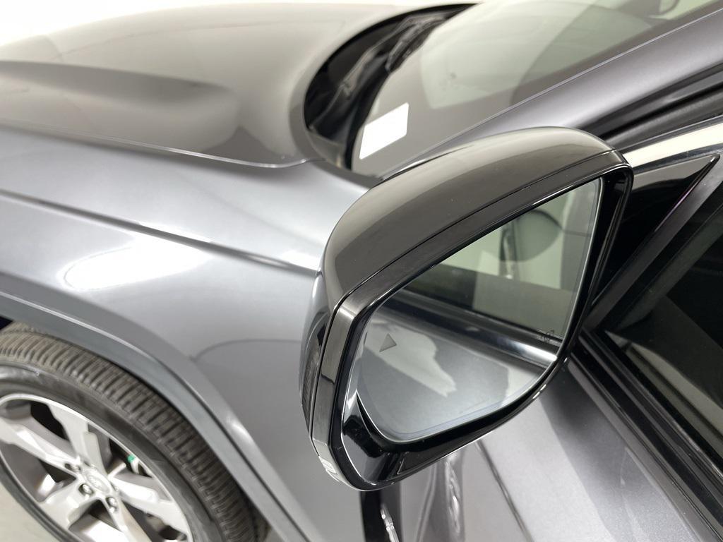 used 2022 Jeep Grand Cherokee car, priced at $23,700