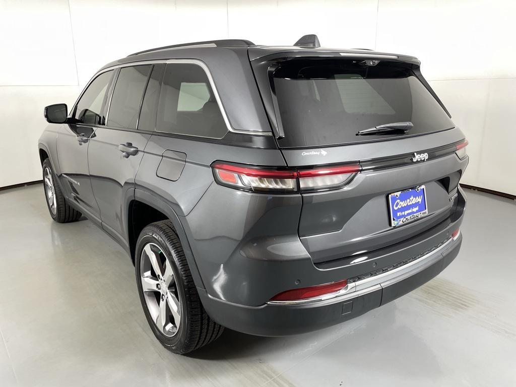 used 2022 Jeep Grand Cherokee car, priced at $23,700