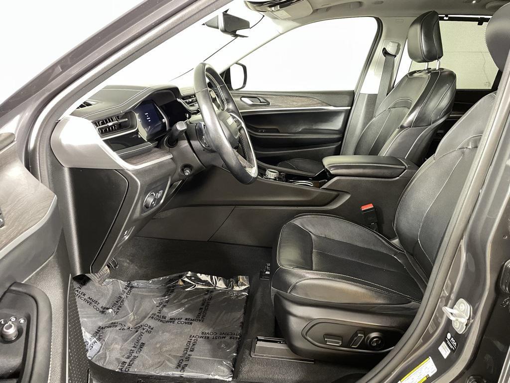 used 2022 Jeep Grand Cherokee car, priced at $23,700