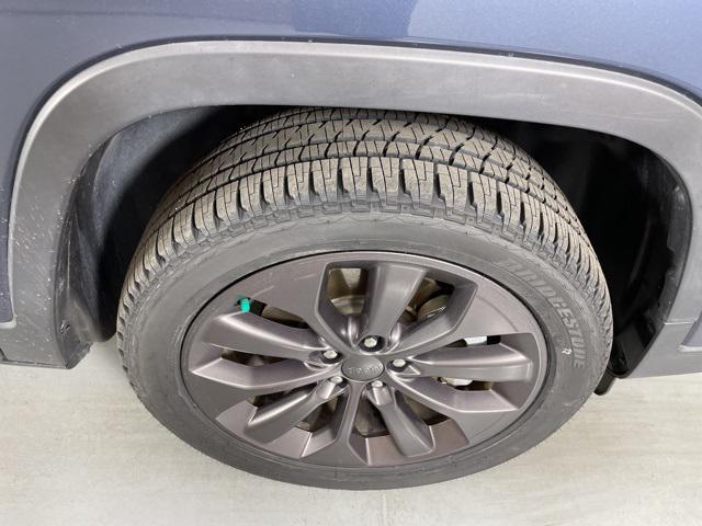 used 2021 Jeep Cherokee car, priced at $21,900