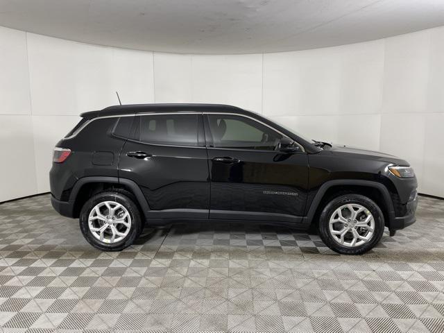 new 2024 Jeep Compass car, priced at $28,159