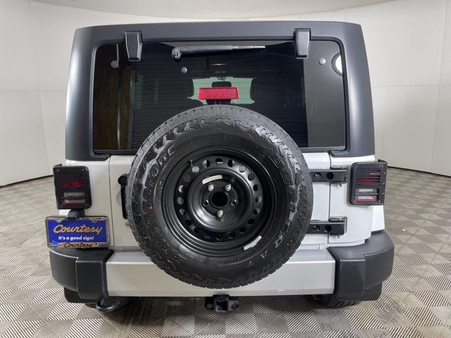 used 2015 Jeep Wrangler Unlimited car, priced at $17,500