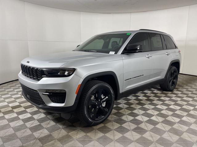 new 2025 Jeep Grand Cherokee car, priced at $48,305