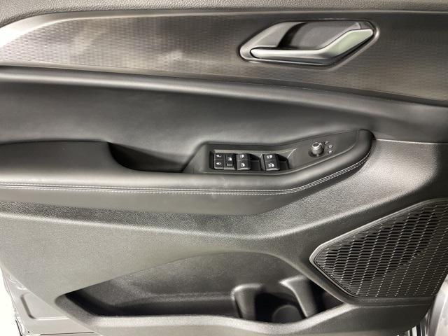 new 2025 Jeep Grand Cherokee car, priced at $38,900