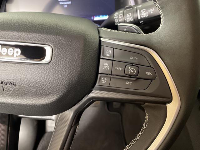 new 2025 Jeep Grand Cherokee car, priced at $38,900