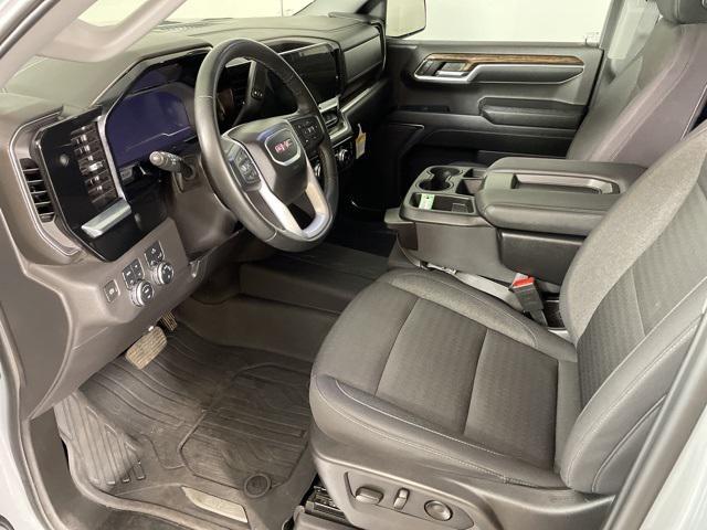 used 2024 GMC Sierra 1500 car, priced at $41,900