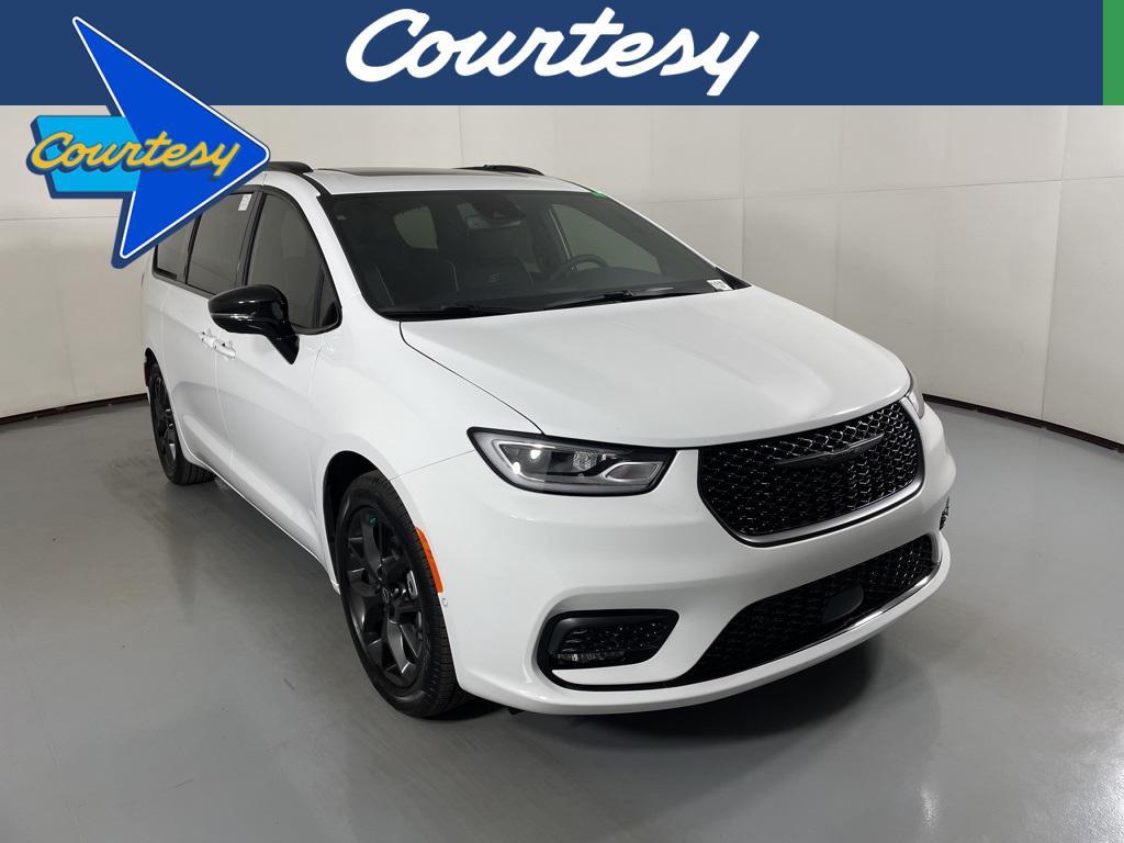 new 2026 Chrysler Pacifica car, priced at $49,747