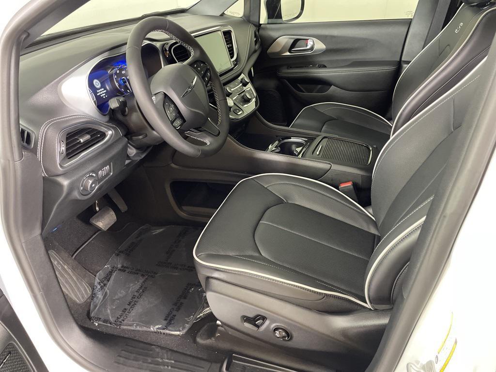 new 2026 Chrysler Pacifica car, priced at $49,747