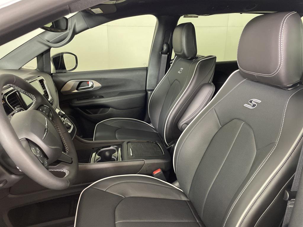 new 2026 Chrysler Pacifica car, priced at $49,747