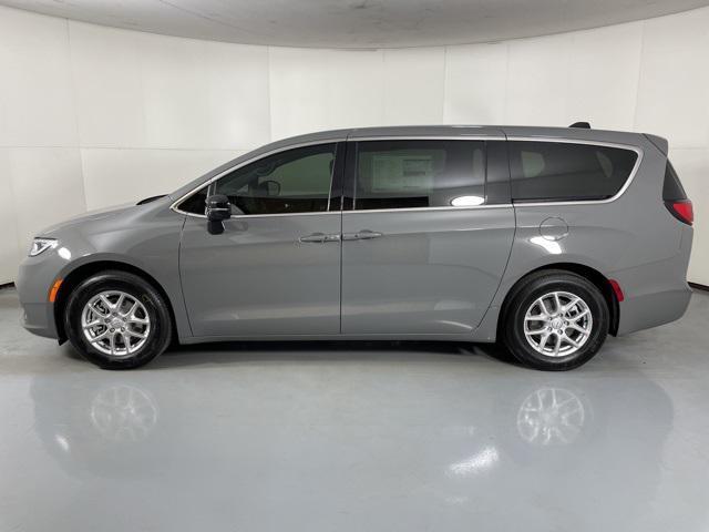 new 2025 Chrysler Pacifica car, priced at $36,940