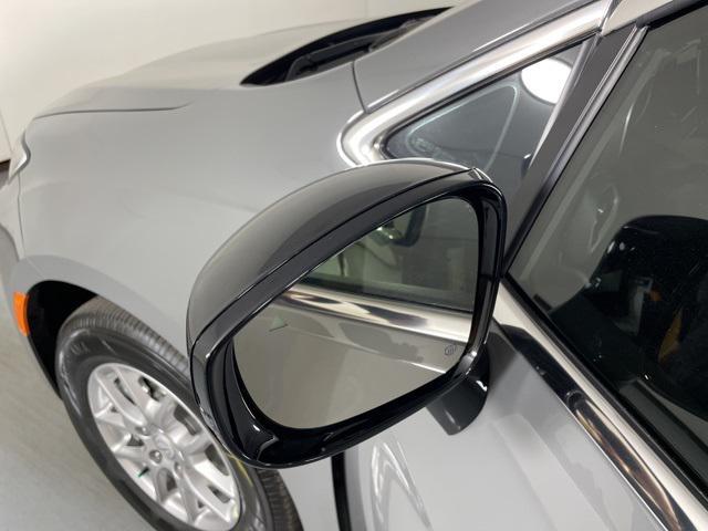 new 2025 Chrysler Pacifica car, priced at $36,940