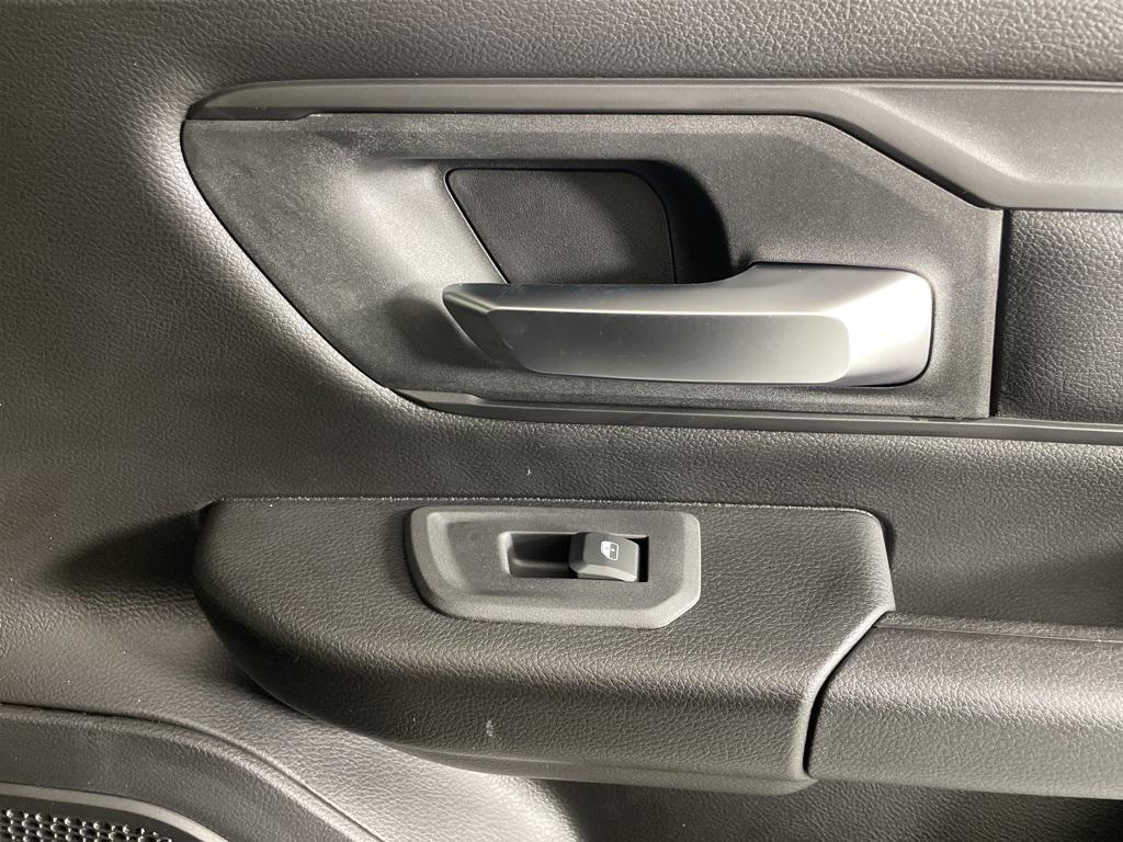 new 2025 Ram 1500 car, priced at $41,673