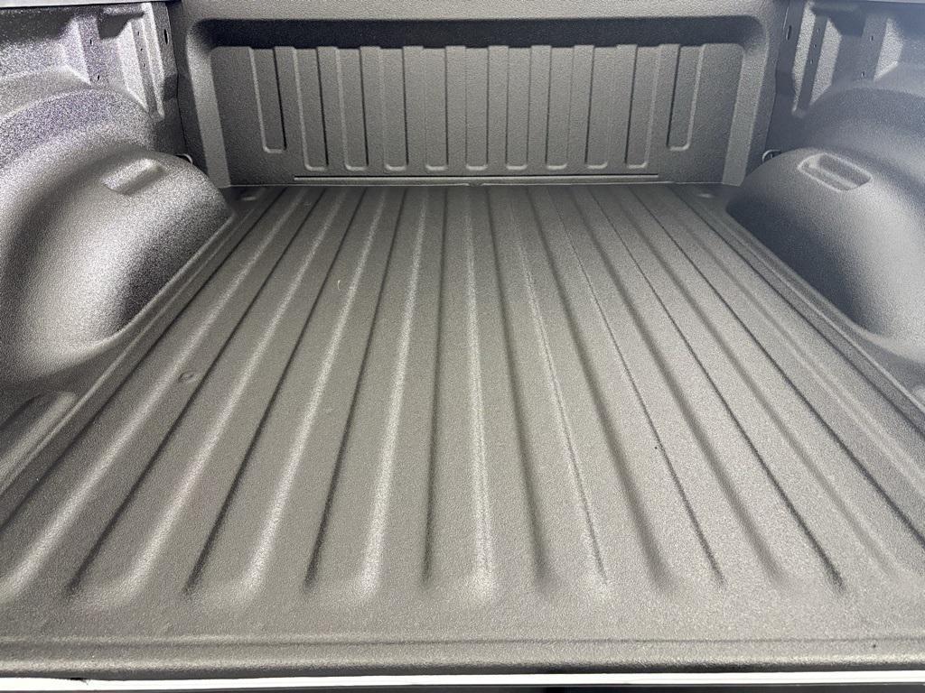 new 2025 Ram 1500 car, priced at $41,565