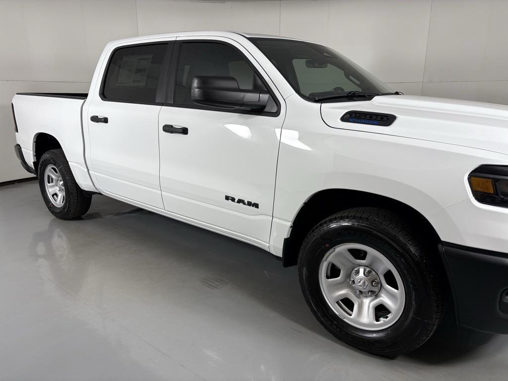 new 2025 Ram 1500 car, priced at $41,565
