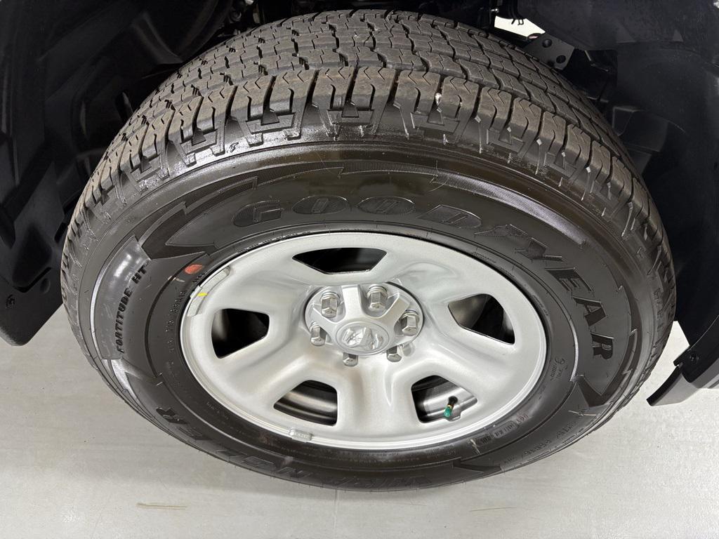 new 2025 Ram 1500 car, priced at $41,565