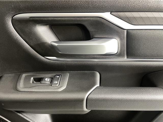 new 2025 Ram 1500 car, priced at $39,627