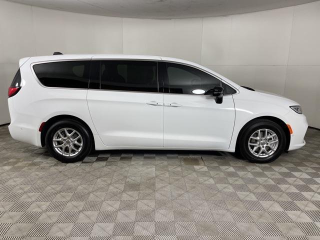 new 2025 Chrysler Pacifica car, priced at $38,900