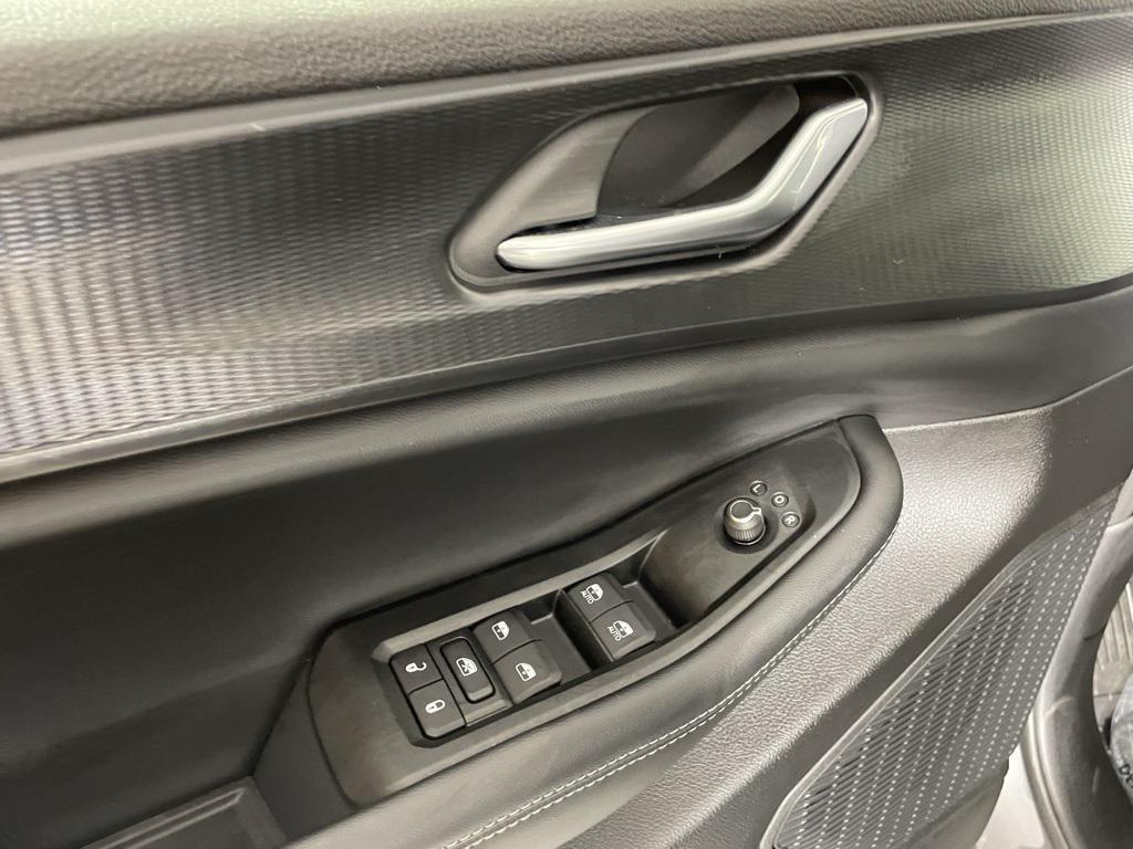 new 2025 Jeep Grand Cherokee car, priced at $40,900
