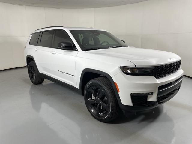 new 2025 Jeep Grand Cherokee L car, priced at $44,900