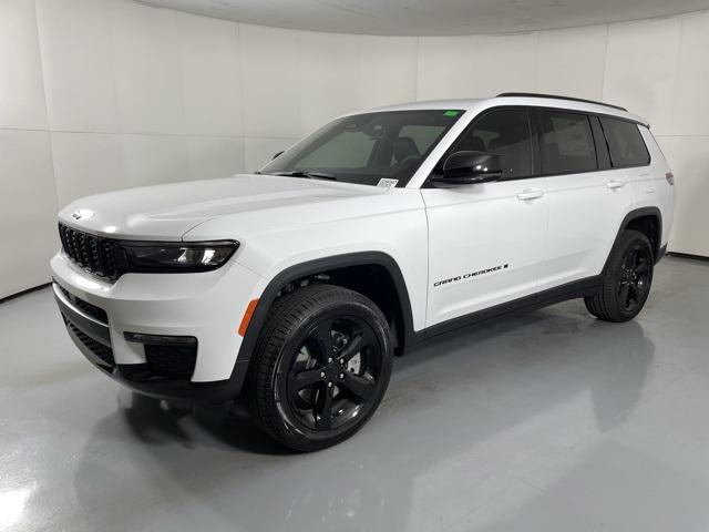 new 2025 Jeep Grand Cherokee L car, priced at $44,900
