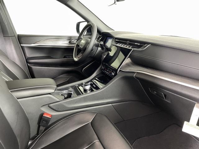 new 2025 Jeep Grand Cherokee L car, priced at $44,900