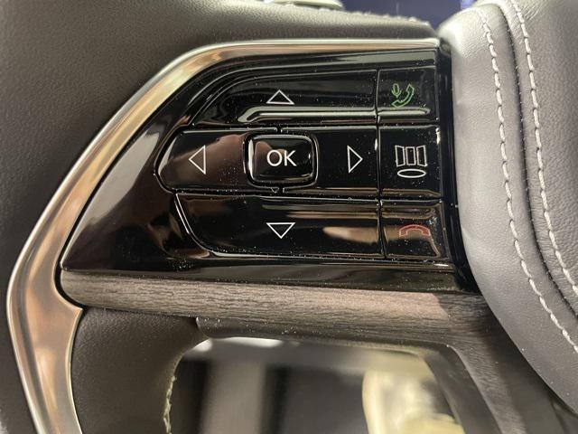 new 2025 Jeep Grand Cherokee car, priced at $53,800