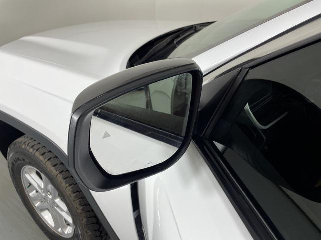 used 2023 Jeep Grand Cherokee car, priced at $21,800