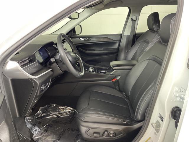 used 2023 Jeep Grand Cherokee car, priced at $21,800