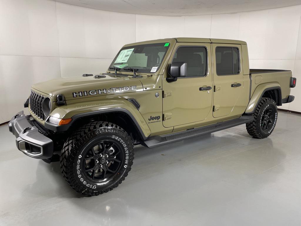 new 2025 Jeep Gladiator car, priced at $44,900