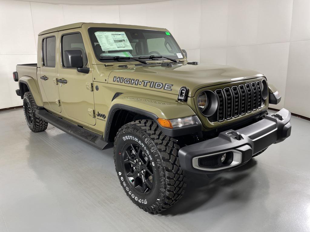 new 2025 Jeep Gladiator car, priced at $44,900