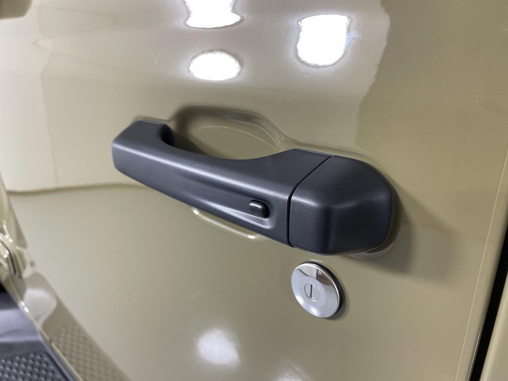 new 2025 Jeep Gladiator car, priced at $44,900