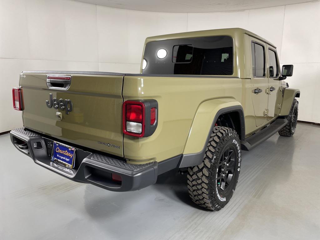 new 2025 Jeep Gladiator car, priced at $44,900