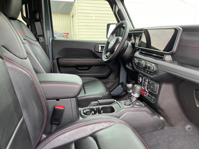 new 2025 Jeep Gladiator car, priced at $52,900