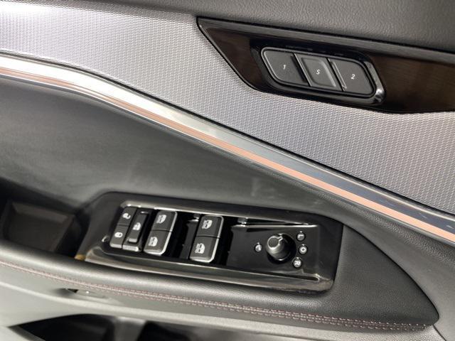 new 2025 Jeep Wagoneer S car, priced at $49,900