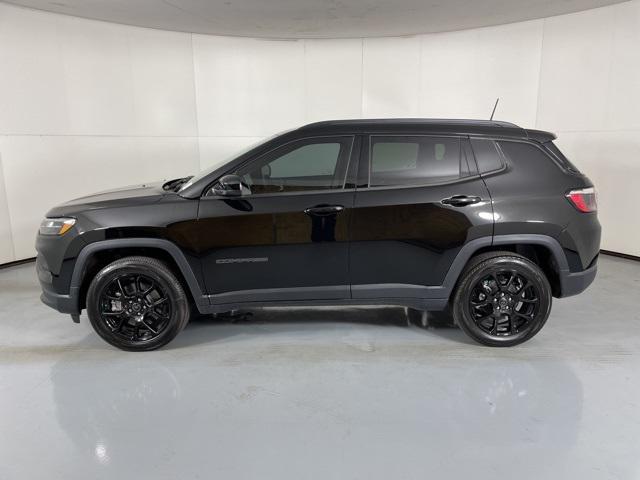 new 2025 Jeep Compass car, priced at $28,900